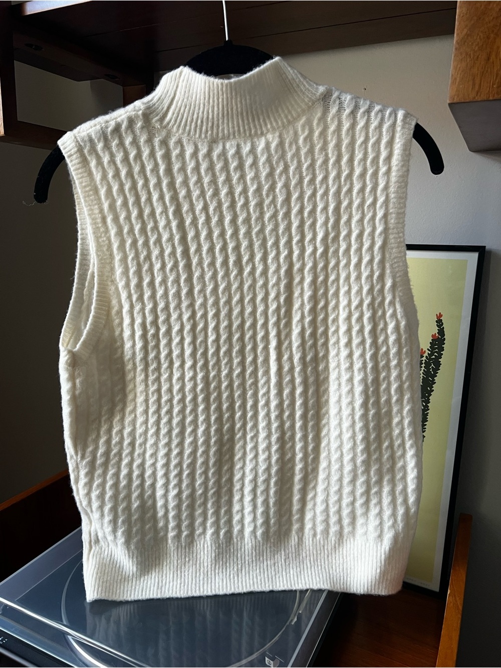 Abercrombie & Fitch White Cable Knit Sleeveless Turtleneck